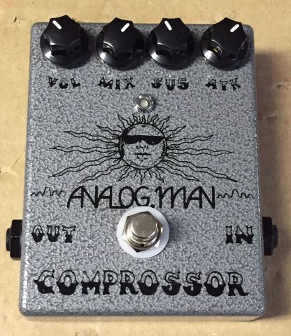 Analog Man large 4 knob COMPROSSOR pedal